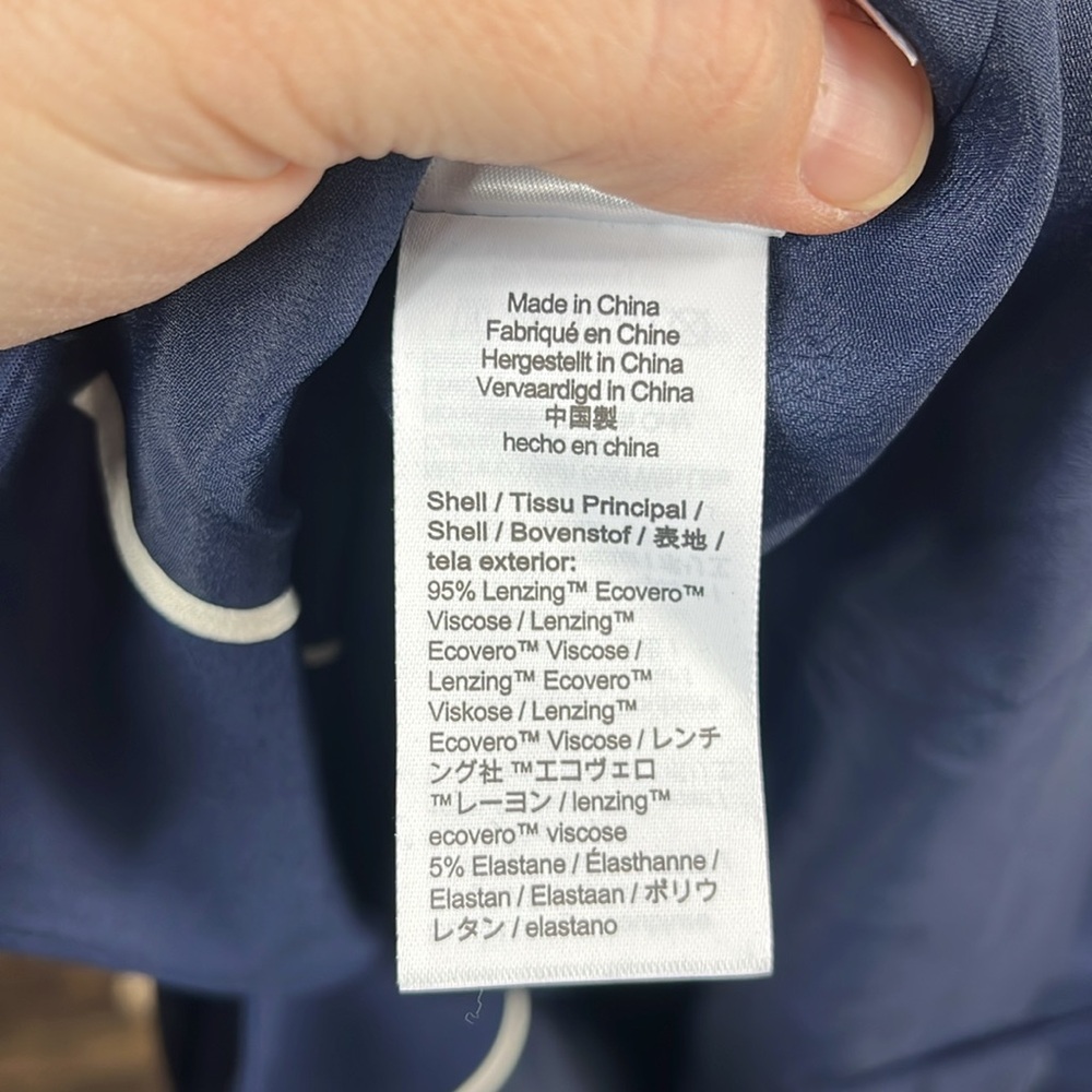 J. Crew Cropped Navy Blazer in City Twill. - Picture 10 of 12